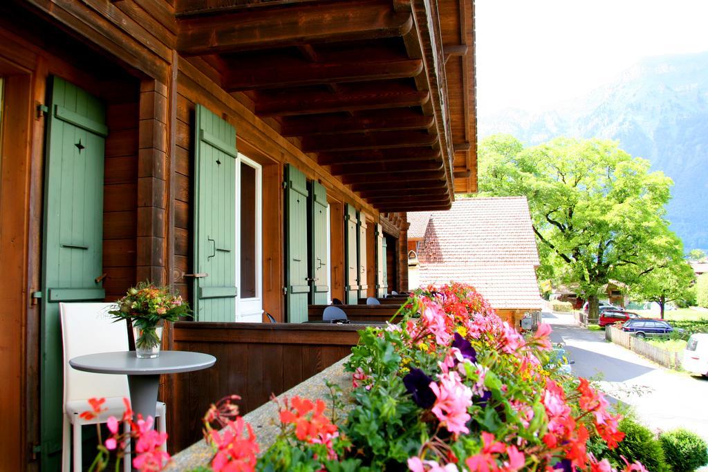 Lake Lodge Hostel Iseltwald Exterior foto