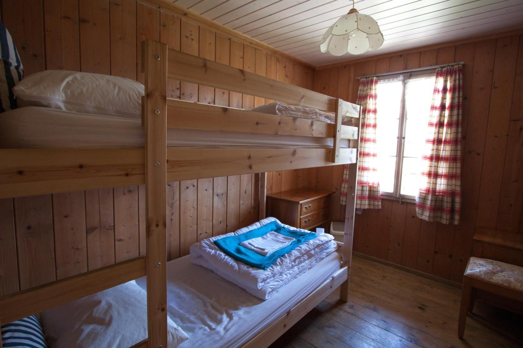 Lake Lodge Hostel Iseltwald Exterior foto