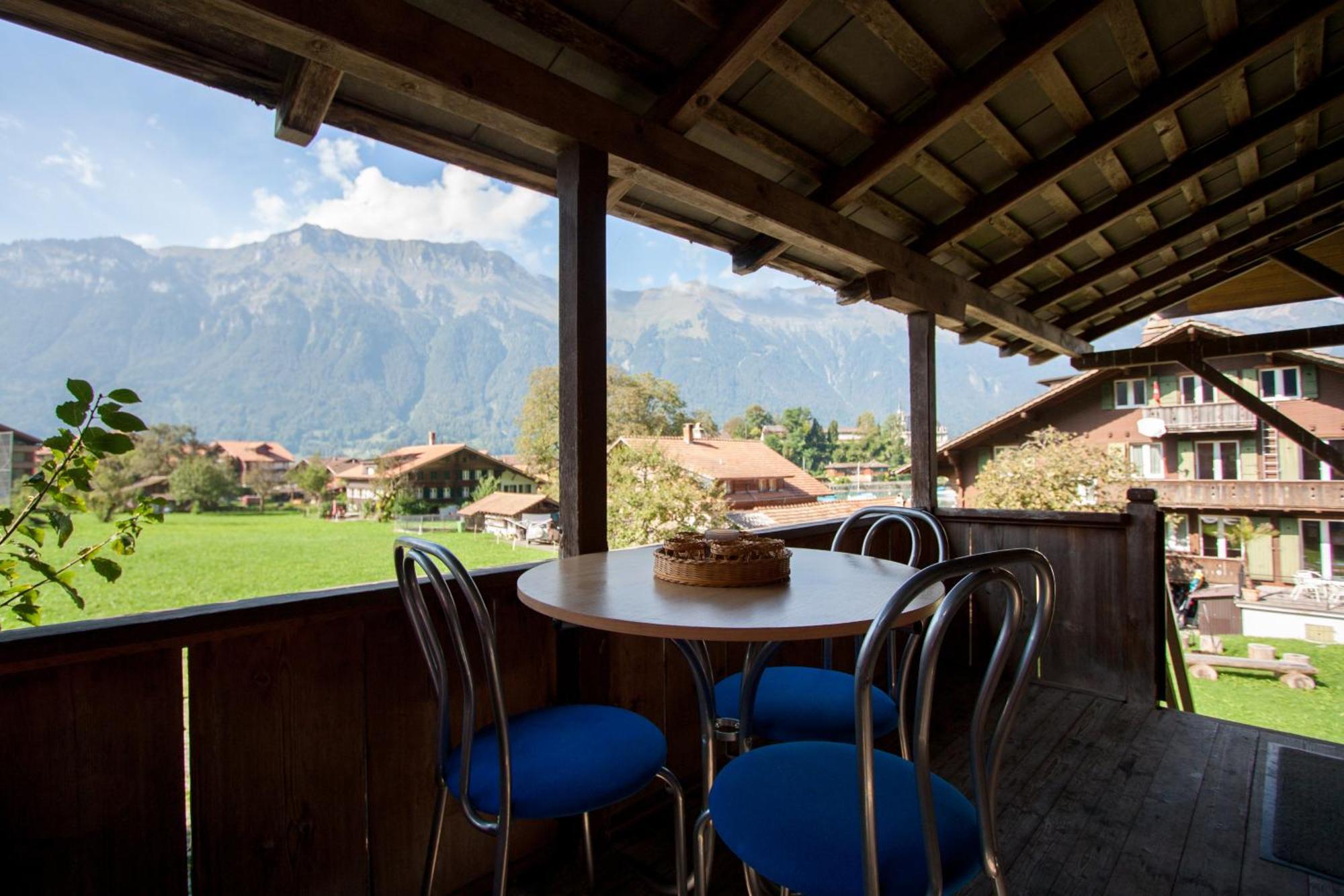 Lake Lodge Hostel Iseltwald Exterior foto