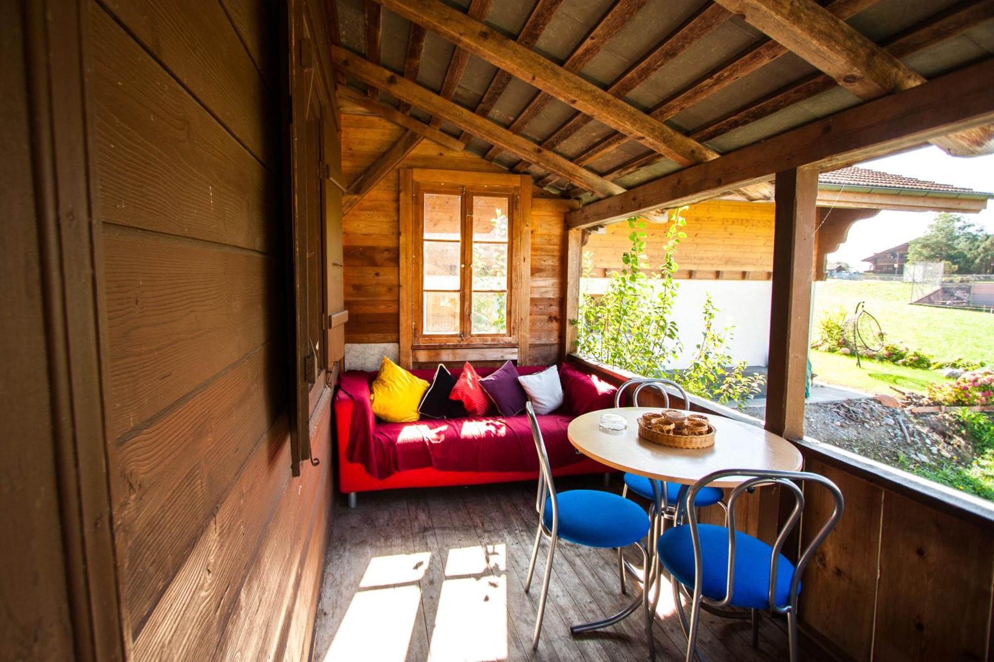 Lake Lodge Hostel Iseltwald Exterior foto
