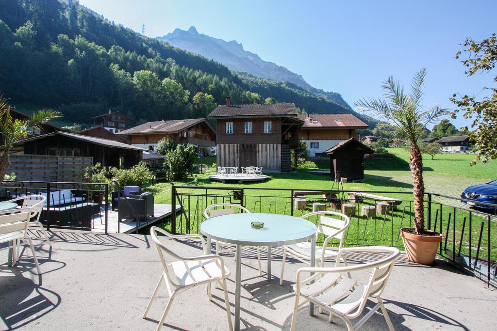 Lake Lodge Hostel Iseltwald Quarto foto